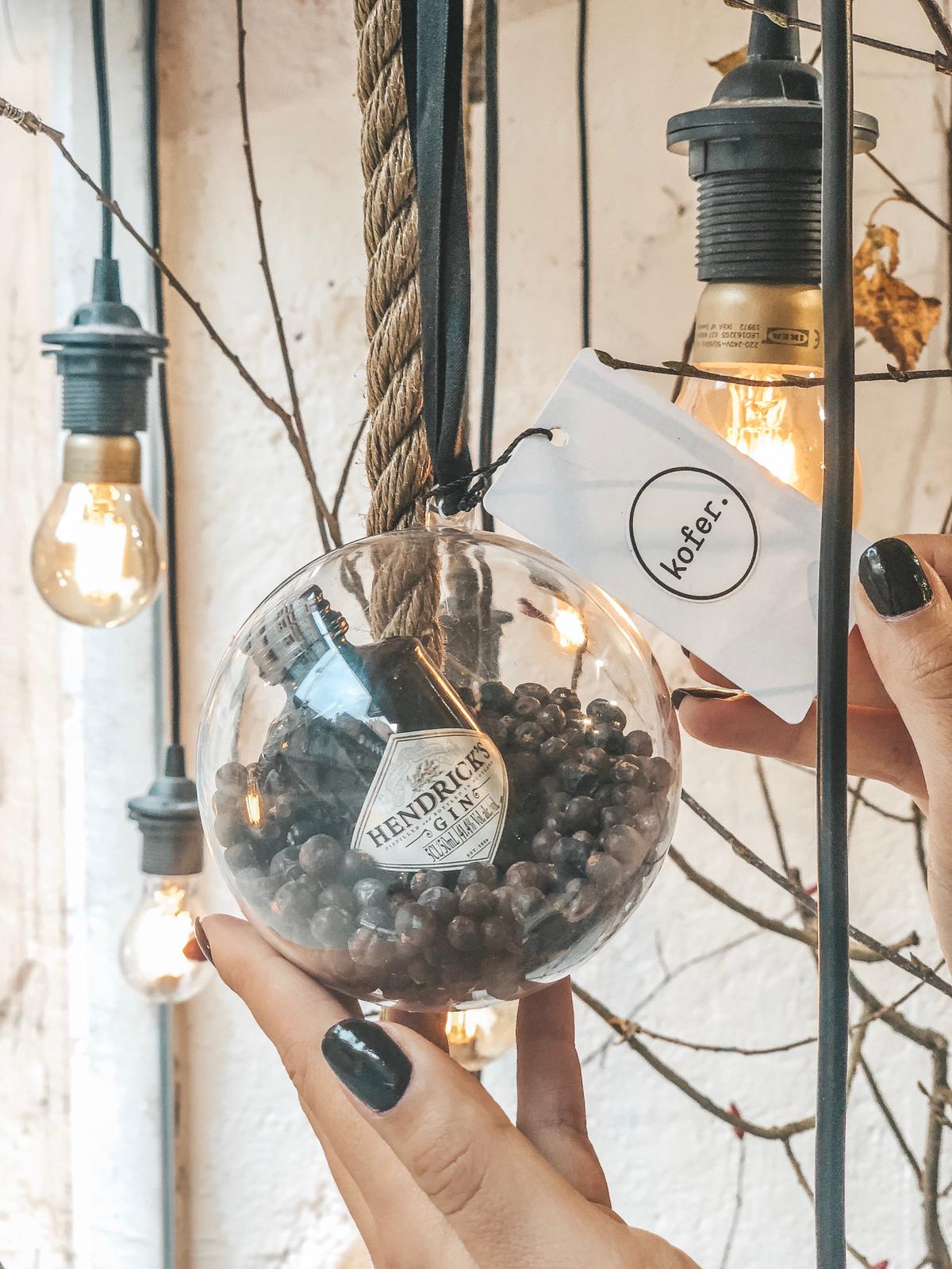 Xmas Gin Ball Borókabogyó